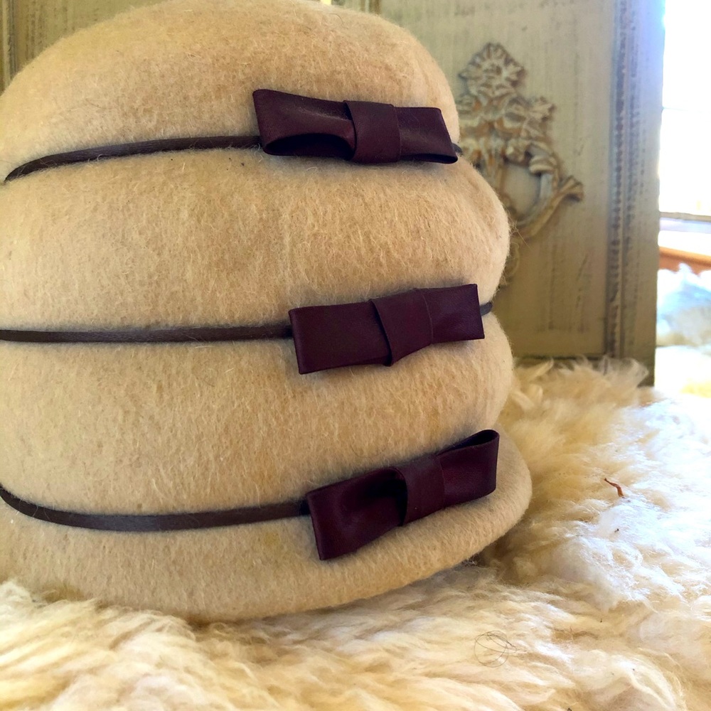 Vintage Mahara Mohair Pillow Box Hat